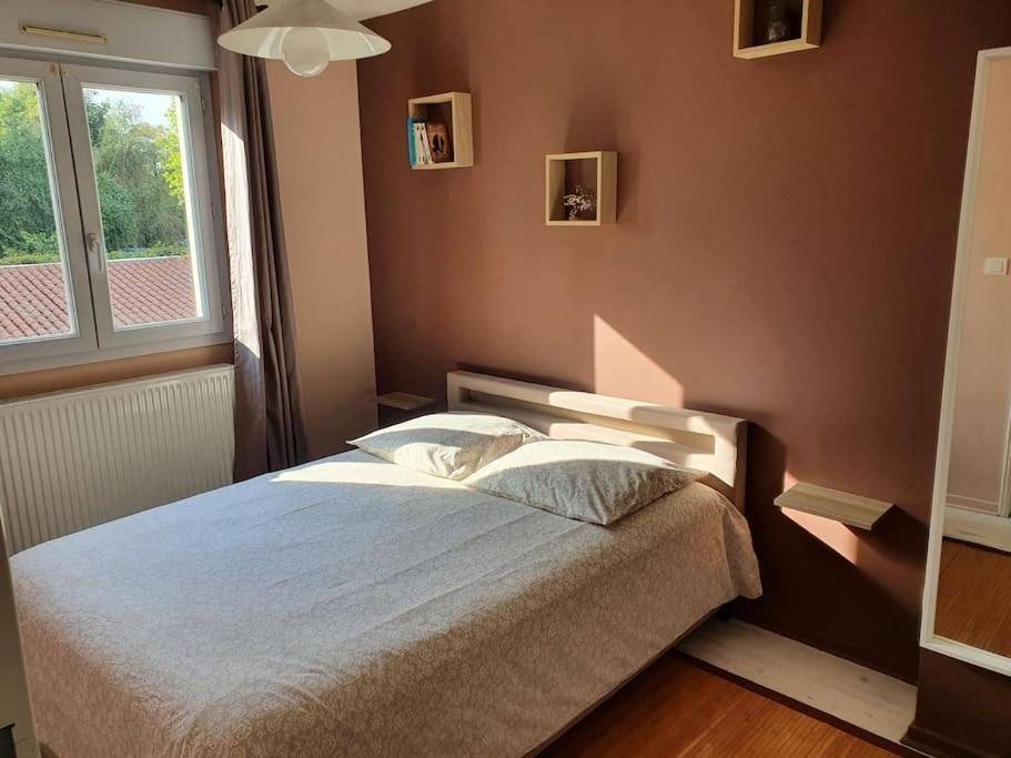 Apartamento Ecully, Au Calme De 50m². *